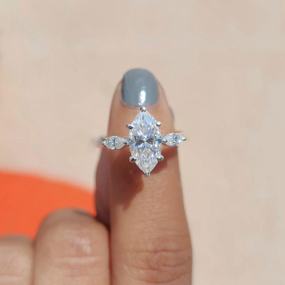 Marquise Moissanite Engagement Ring Three Stone Anniversary Ring Moissanite Wedding Ring 14K Solid Gold Unique Bridal Moissanite Ring