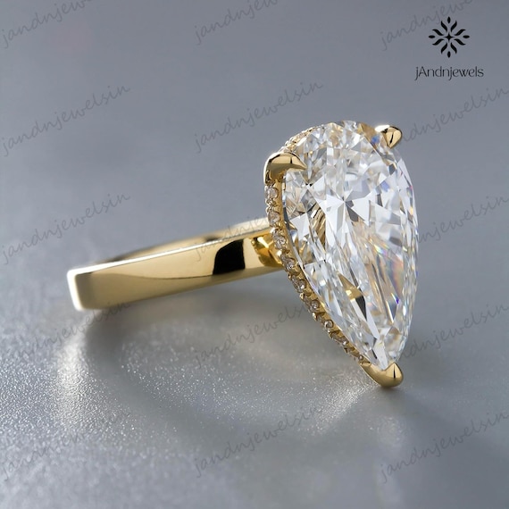 3CT Pear Cut Moissanite Engagement Ring Vintage Hidden Halo Solitaire Ring 2.5mm Wedding Band Anniversary Ring for Women