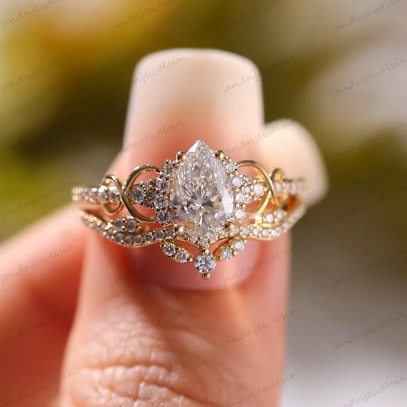 2CT Pear Moissanite Engagement Ring Set 14K Gold Ring Bridal Set Nature Inspired Floral Wedding Ring Unique Promise Ring Anniversary Gifts