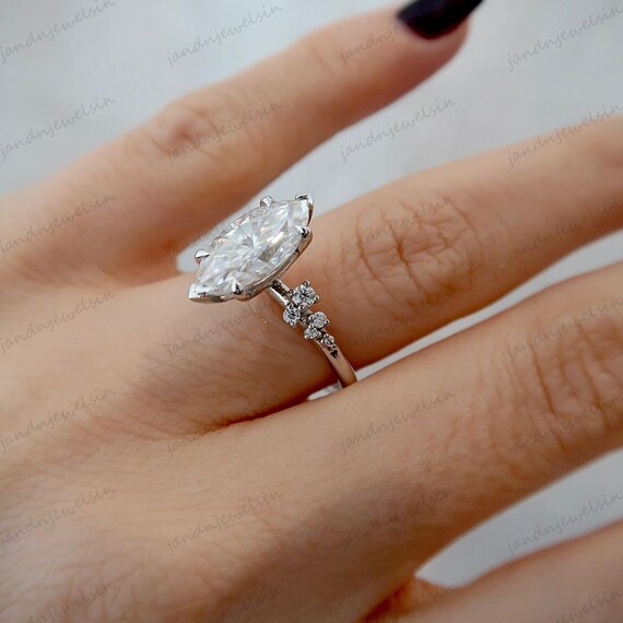 2.5CT Marquise Cluster Moissanite Engagement Ring 14K Solid Gold Vintage Marquise Diamond Wedding Ring Unique Anniversary Gift for Her