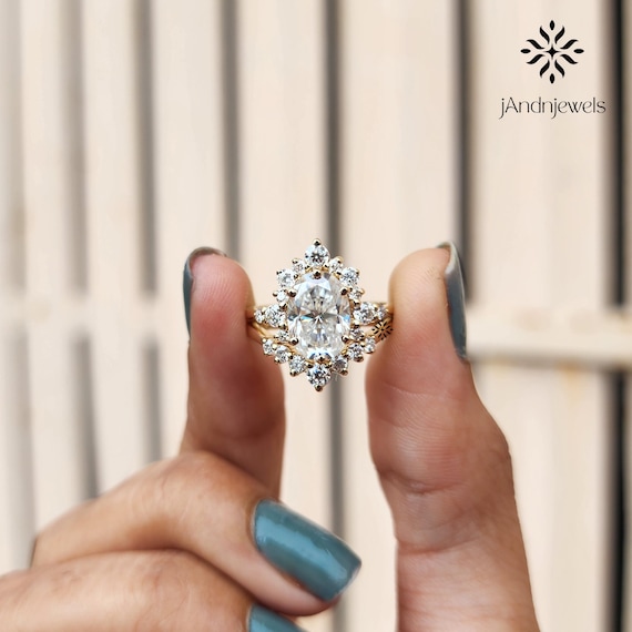 3CT Oval Moissanite Engagement Ring Set Diamond Starburst Halo 14K Yellow Gold Wedding Ring Vintage Inspired Bridal Ring Set for Her