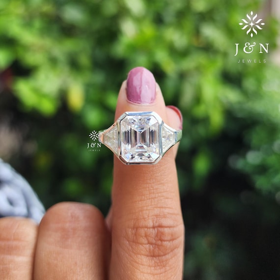 Asscher Cut Moissanite Engagement Ring with Trapezoid Side Stones 3 Stone Ring 14K Gold Art Deco Wedding Ring Vintage Style Bezel Set Ring