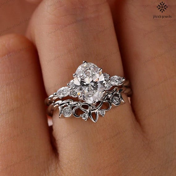 2.5CT Oval Cut Moissanite Engagement Ring Set 14K Solid Gold Vintage Floral Band Bridal Wedding Ring Unique Promise Ring Gift For Her