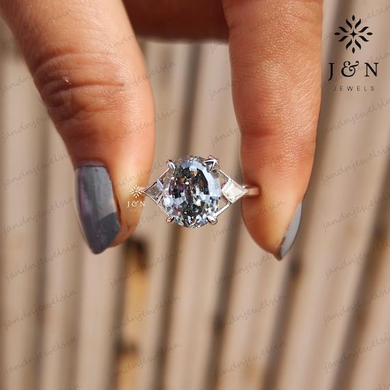 Three Stone 3CT Step Cut Gray Oval Engagement Moissanite Ring 14k Solid Gold Ring Anniversary Gifts Unique Gray Trilogy Ring Gifts For Wife