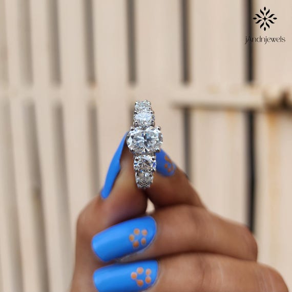 7 Stone Moissanite Engagement Ring 14k Gold Ring Oval Cluster Ring Wedding Ring for Her Gold Ring Anniversary Gift Statement Sparkle Ring