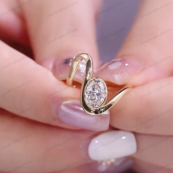 Oval Moissanite Bypass Ring 14K Gold Modern Bezel Set Engagement Ring Unique Twist Design Promise Ring Minimalist Wedding Ring for Her