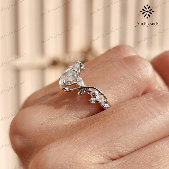 2CT Kite Cut Moissanite Engagement Ring 14K Gold Nature Inspired Ring Leaf Design Ring Solitaire Ring Vintage Wedding Ring for Women
