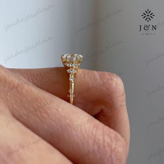 2CT Round Cluster Moissanite Engagement Ring 14K Gold Wedding Ring Unique Diamond Cluster Ring Anniversary Proposal Christmas Gift