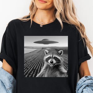 UFO Raccoon T-Shirt: Whimsical Alien Selfie Shirt
