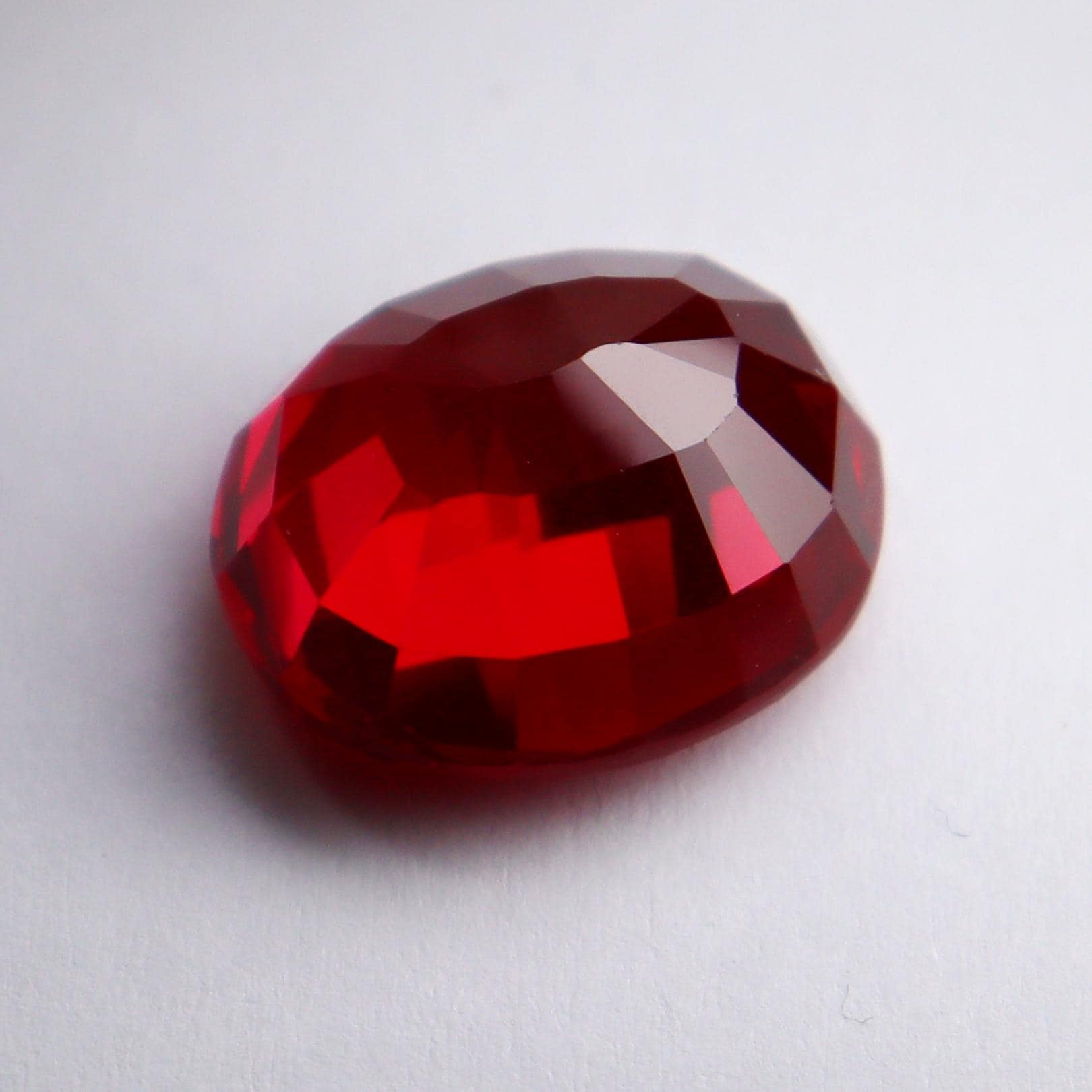 Famous Blood Red Ruby AAA Flawless Blood Red Burma Ruby 10 CT Oval 1 Piece Natural Red ...