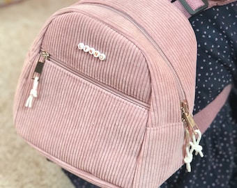 Small zipped backpack for girls in cotton velvet for nursery, nanny, nursery first name in white and gold pearls / Little BACKPACK PRETTY