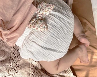 Mutandina baby in doppia garza con fiocco in tessuto liberty personalizzato / NODO NEONATO