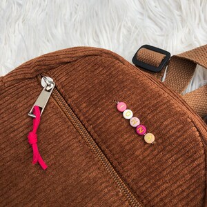 Sac à dos maternelle zipé en velours avec avec mot ou prenom en perles colorées personnalisé / Little BACKPACK COLORFUL image 10