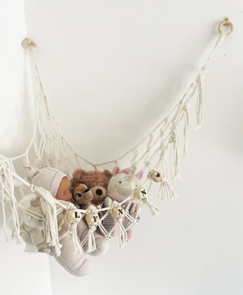 Filet de rangement en macramé mural pour peluches, hamac à franges perles en bois décoration bébé enfant personnalisé prénom / LITTLE HAMAC image 4