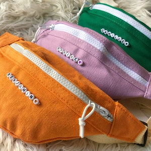 Zipped children's fanny pack with first name or word in beaded letters heart, adjustable shoulder strap, 7 colors / LITTLE BANANAKID image 4