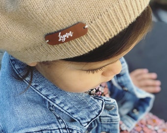 Béret pour bébé et enfant bonnet en laine beige ou noir coupe rétro à personnaliser avec le prénom cousu main / LITTLE BERET RÉTRO