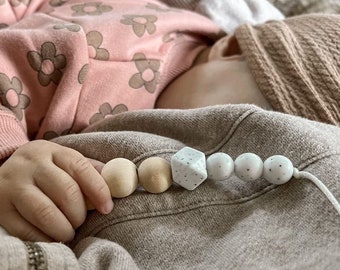 Tragekette aus Holz und Silikon, Schwangerschaftsgeschenk, Still- und Baby-Zahnhalskette / LITTLE CHEW