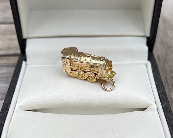 9ct Gold Steam Engine Train Charm Opens to a " Bo… - image 7