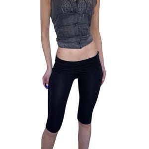Pantacourt taille basse rabattable en jersey stretch noir
