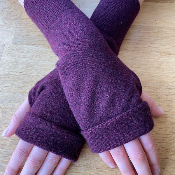 Luxurious Cashmere / Merino Wool Mix Warm and Soft Fingerless Gloves / Wrist Warmers with Thumbs Upcycled Maroon Sustainable handmade