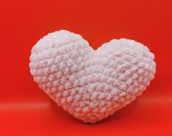 Coeur en peluche au crochet