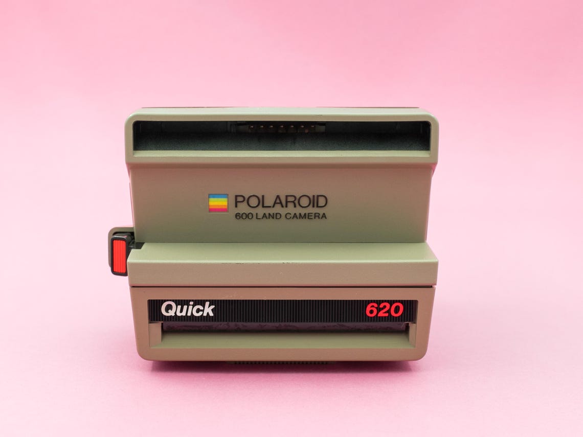 Polaroid Model 800 (1957-1962) Appareil photo instantané Polaroid Model 800 (1957-1962) Appareil photo instantané