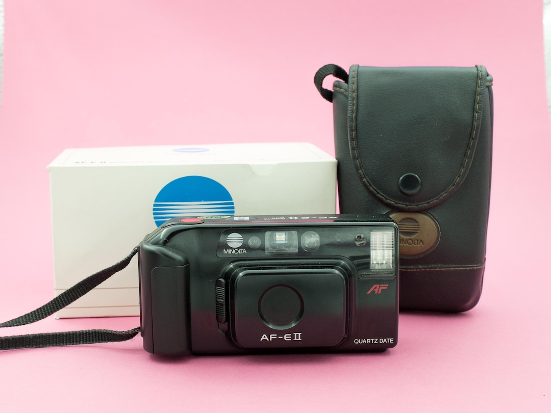 Minolta AF-EII Compact Film Camera From the 1980s for 35mm Film Retro ...