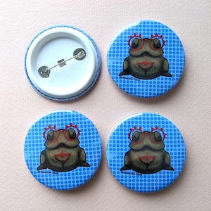 Purah frog, pinback button, Sheikah statue, Zelda badge, botw, totk pin, round 1.7 inch
