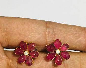 Clous d'oreilles fleur rubis, diamant moissanite, argent sterling 925
