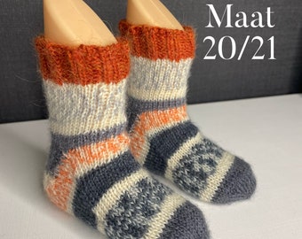 Knitted wool socks 20/21