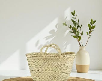 Handwoven Moroccan Straw Basket Tote – Palm Leaf Market Bag – Summer Beach Bag – Woven Market Basket – Eco-Friendly Handmade Tote
