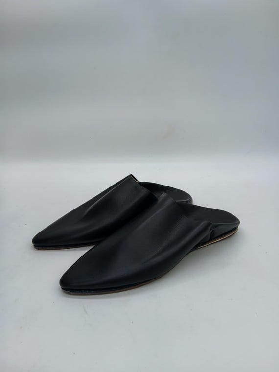 Handmade Moroccan Leather Babouche Slippers | Traditional Marrakech Shoes | Genuine Leather Men&#39;s & Women&#39;s House Slippers