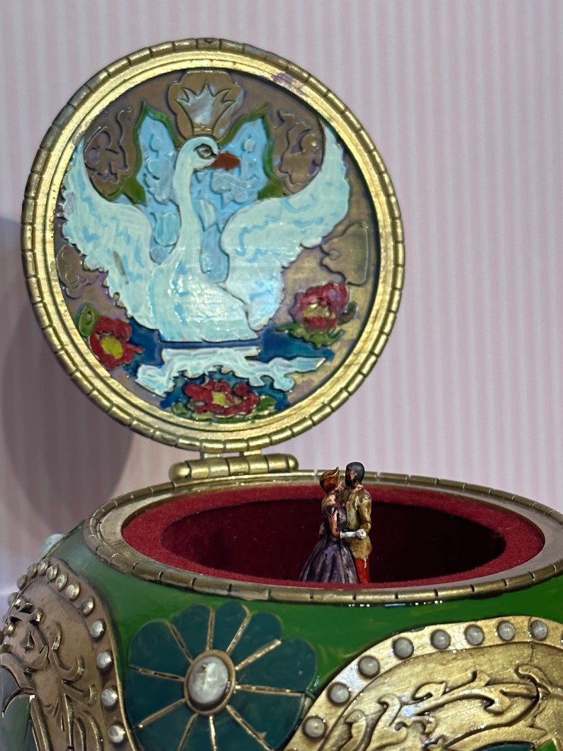 Anastasia jewelry music box once upon a december imagem 4