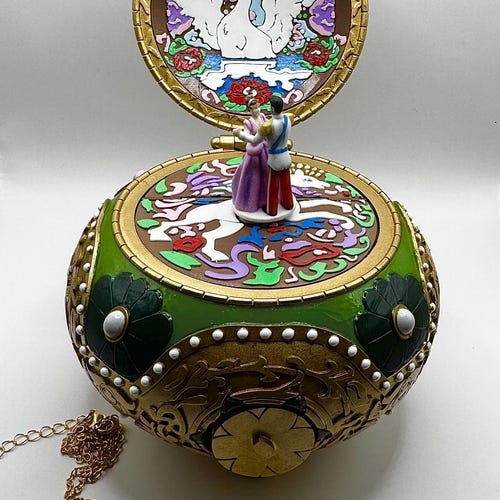 2025 Model. Anastasia Music Box Jewelry “once Upon a December” +