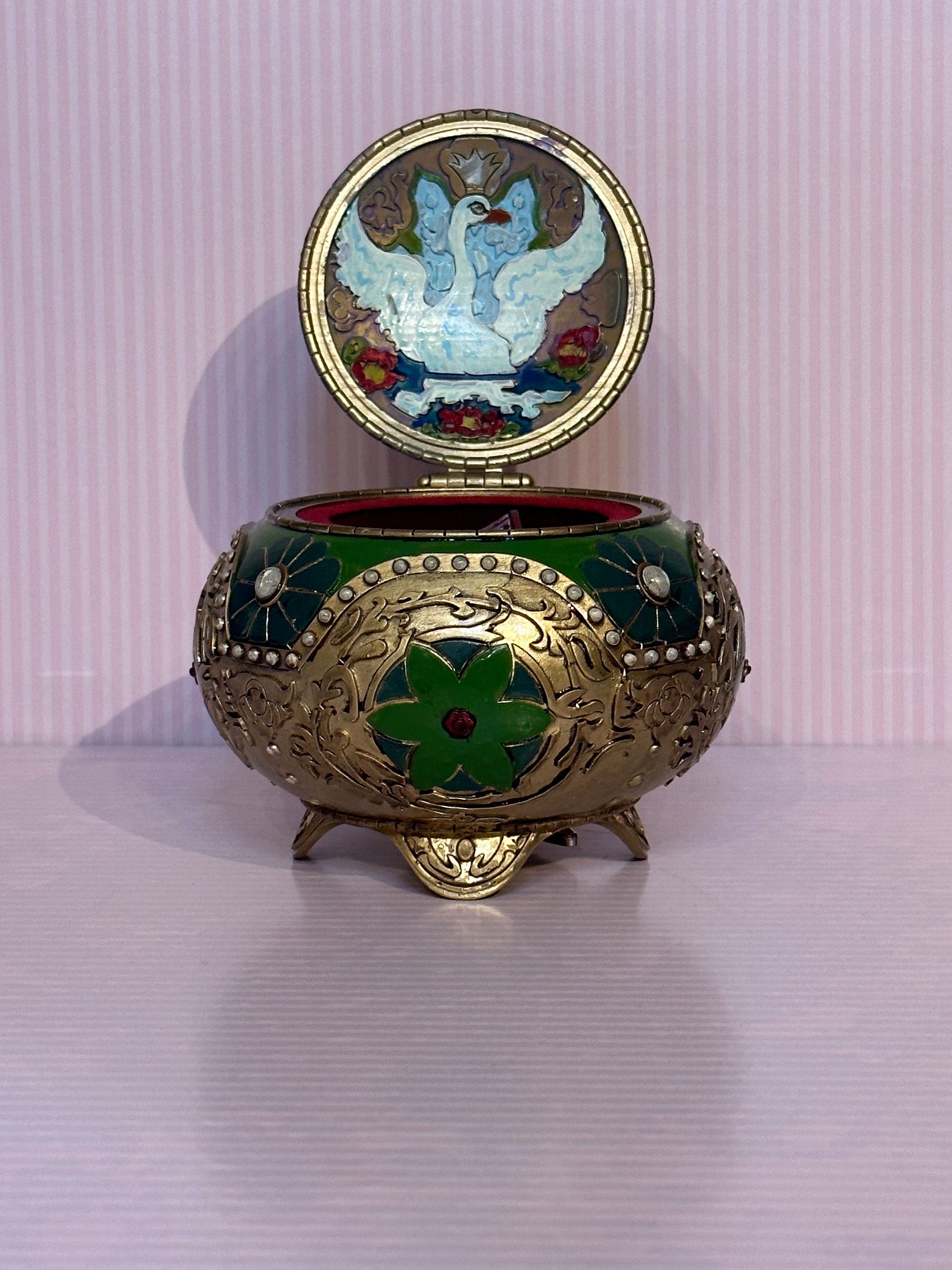 アナスタシア ジュエリーオルゴール「ワンス・アポン・ア