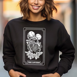 De Lovers Tarot Card SVG, Tarot Card Cut File, Kissing Skeleton SVG-bestanden voor Cricut, Skeleton Tarot Card SVG, Valentine svg, png