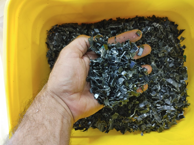 1kg Shredded Recycled Plastic Polypropylene PP, 5 Black