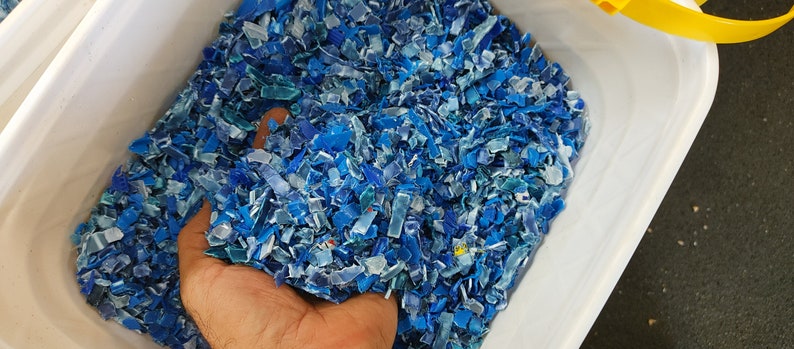 1 kg versnipperd gerecycled plastic polypropyleen PP, 5 Blauw