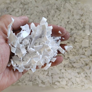 1kg Shredded Recycled Plastic Polypropylene PP, 5 White