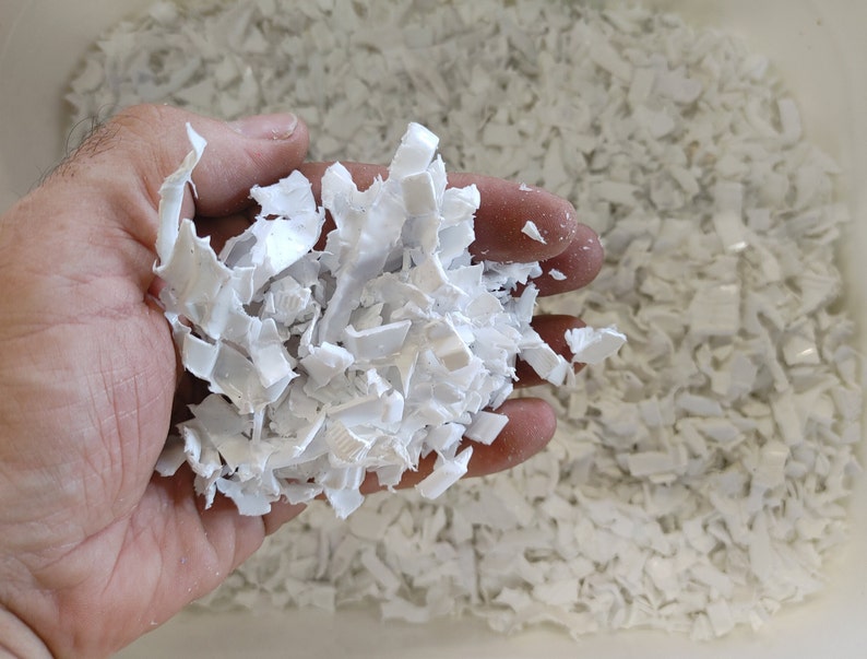1kg Shredded Recycled Plastic Polypropylene PP, 5 White