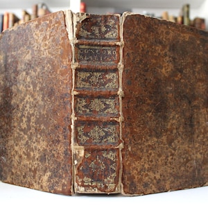 1656 Latin Bible Concordance – Sixtus V Vulgate Edition – Hugh of Saint-Cher – Decorative Binding – 1000+ Pages – 8.7 x 6.3 in.