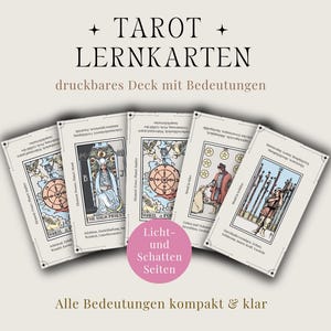 Puede incluir: Un mazo de cartas del tarot con ilustraciones y texto. Las cartas están dispuestas en forma de abanico, con el texto "TAROT LERNKARTEN" en la parte superior. Las cartas tienen un fondo color crema con ilustraciones y texto. El texto "Licht und Schatten Seiten" está en un círculo rosa.