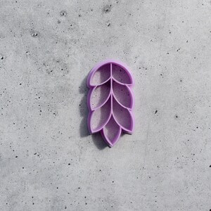 Symmetrical Leaf