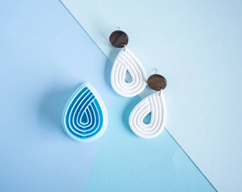 Colgante de lágrima en relieve: The Coco