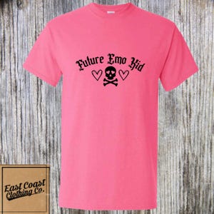 Toekomstig emo-kindershirt - grappig emo-moeder-emo-vadershirt, emo-muziekshirt, emo-ouders, emo-kind - verkrijgbaar in maten en kleuren