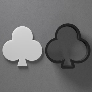 Coupeur en pâte polymère avec combinaison de cartes à jouer Clubs avec bord effilé tranchant, boucle d'oreille et accessoire pour mini clous ou pendentif, emporte-pièce