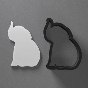 Orecchino in pasta polimerica a forma di elefante seduto e tagliabiscotti, strumento per ceramica
