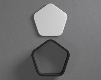 Orecchino in argilla polimerica a forma di pentagono arrotondato e tagliabiscotti, strumento per ceramica