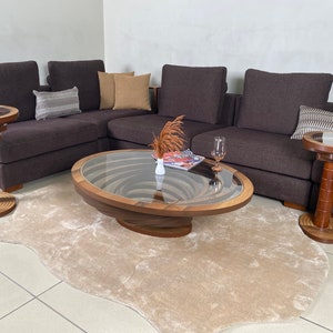 Ellipse Großer Couchtisch für Wohnzimmer, Couchtisch aus natürlichem Walnussholz, modernes, dekoratives, individuelles Design mit Glasplatte Walnut