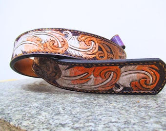 Painted Feather & Floral Tooled Leather Belt - Etsy display picture 2